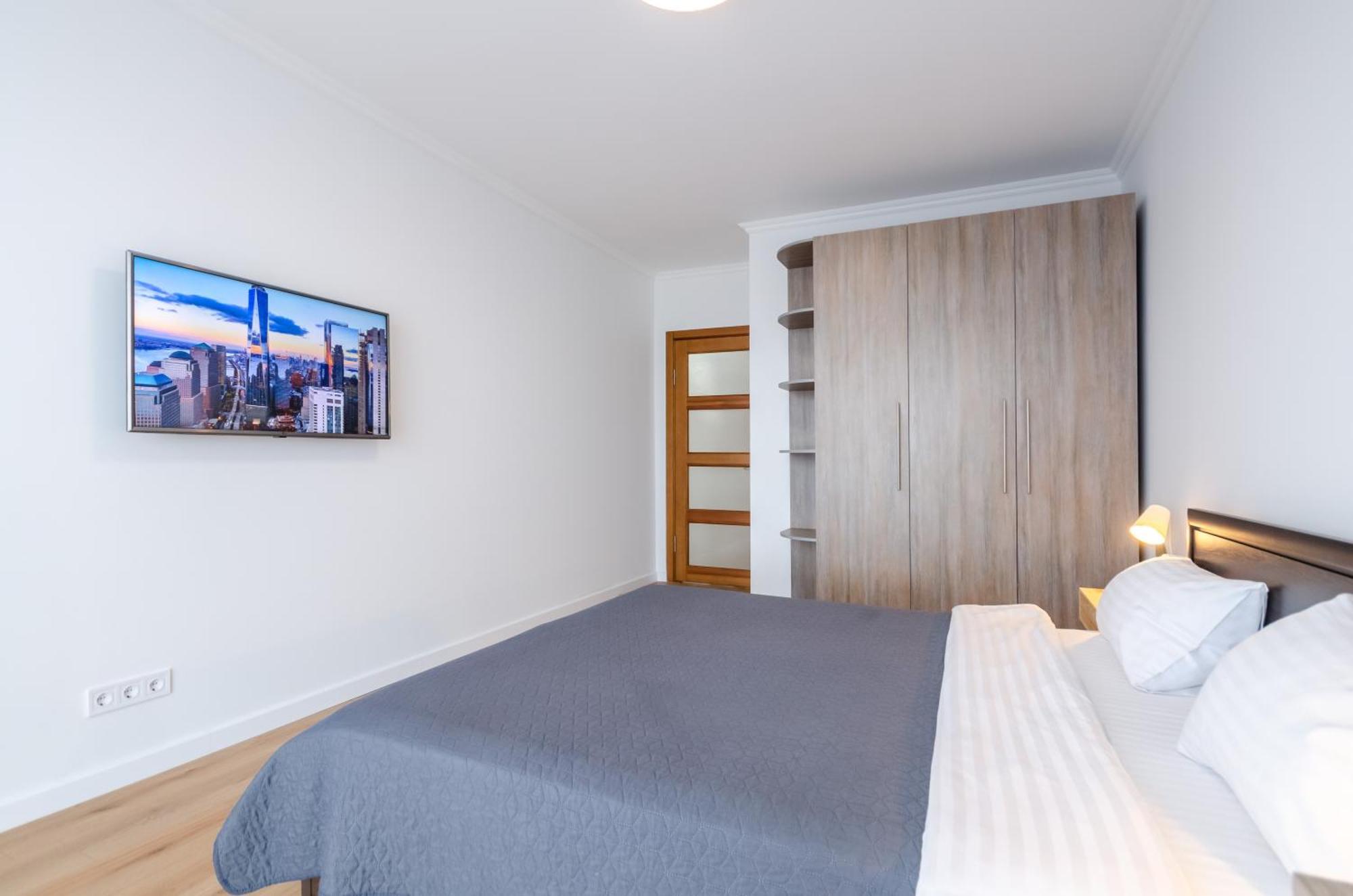 Petrovdom 7-27 In Rc Kvartet Cozy Apartment Nearby With Central Railway Station Киев Екстериор снимка