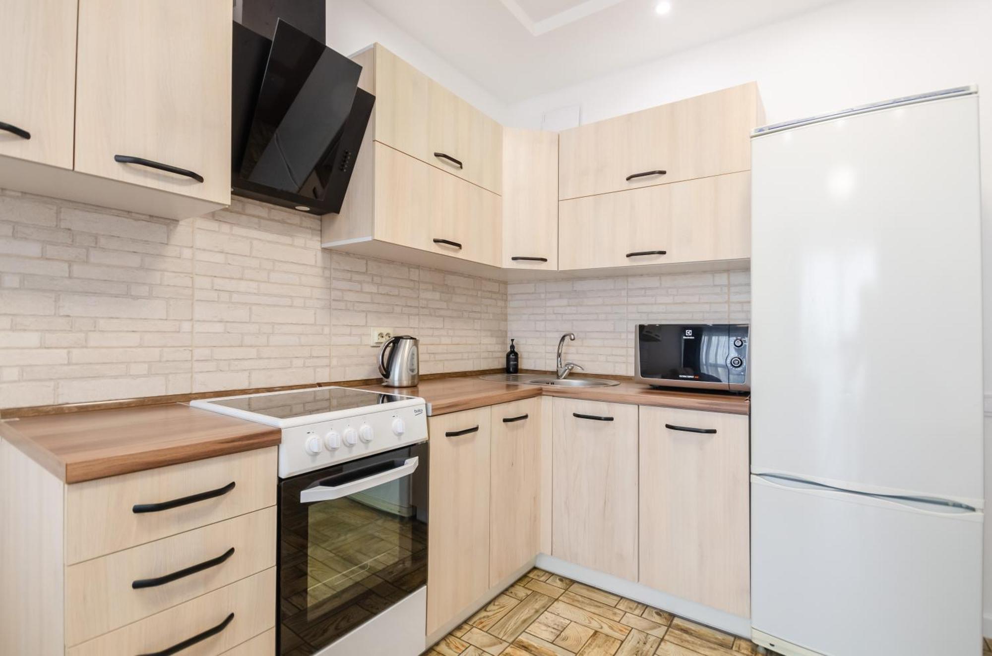 Petrovdom 7-27 In Rc Kvartet Cozy Apartment Nearby With Central Railway Station Киев Екстериор снимка