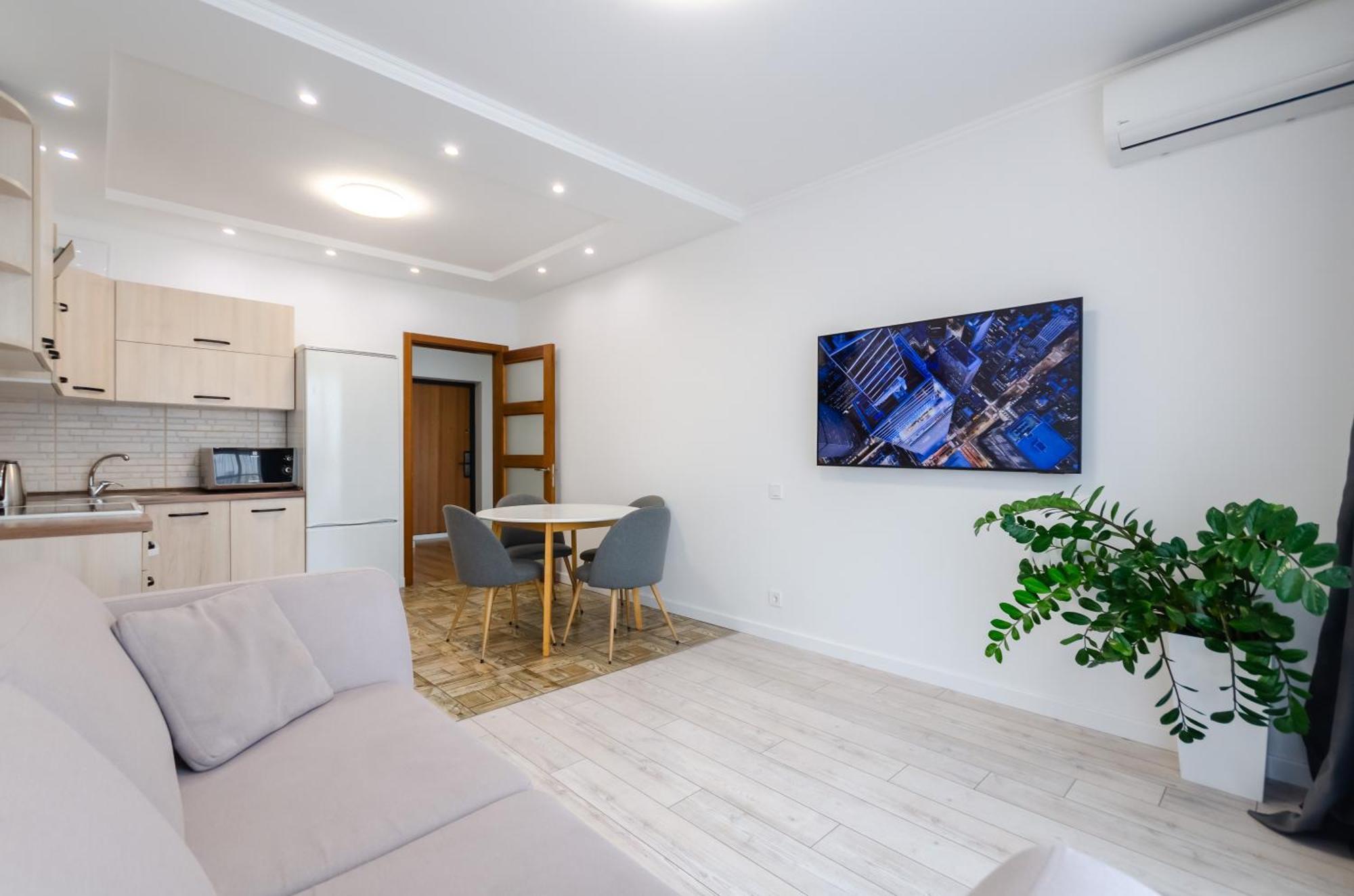 Petrovdom 7-27 In Rc Kvartet Cozy Apartment Nearby With Central Railway Station Киев Екстериор снимка